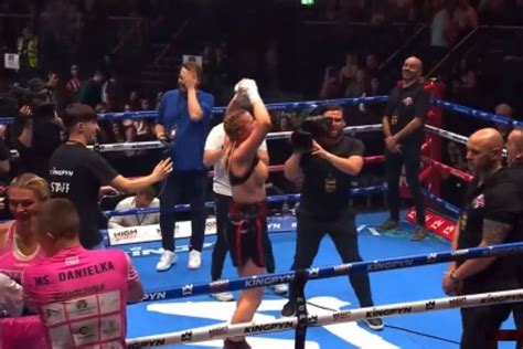 daniella hemsley uncensored flashing|Kingpyn Boxing results: Daniella Hemsley flashes audience after。